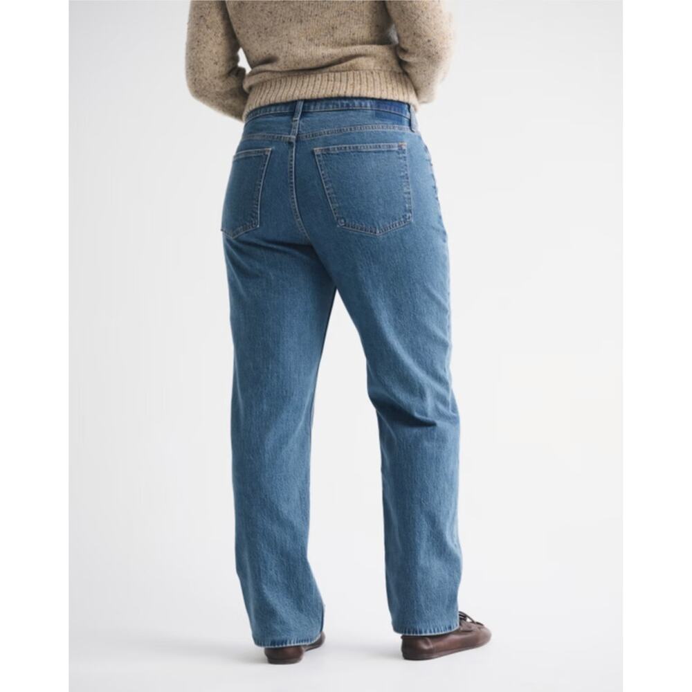 Abercrombie & Fitch Ultra High Rise 90s Straight Jean Curve Love Size 6 S - Picture 2 of 10